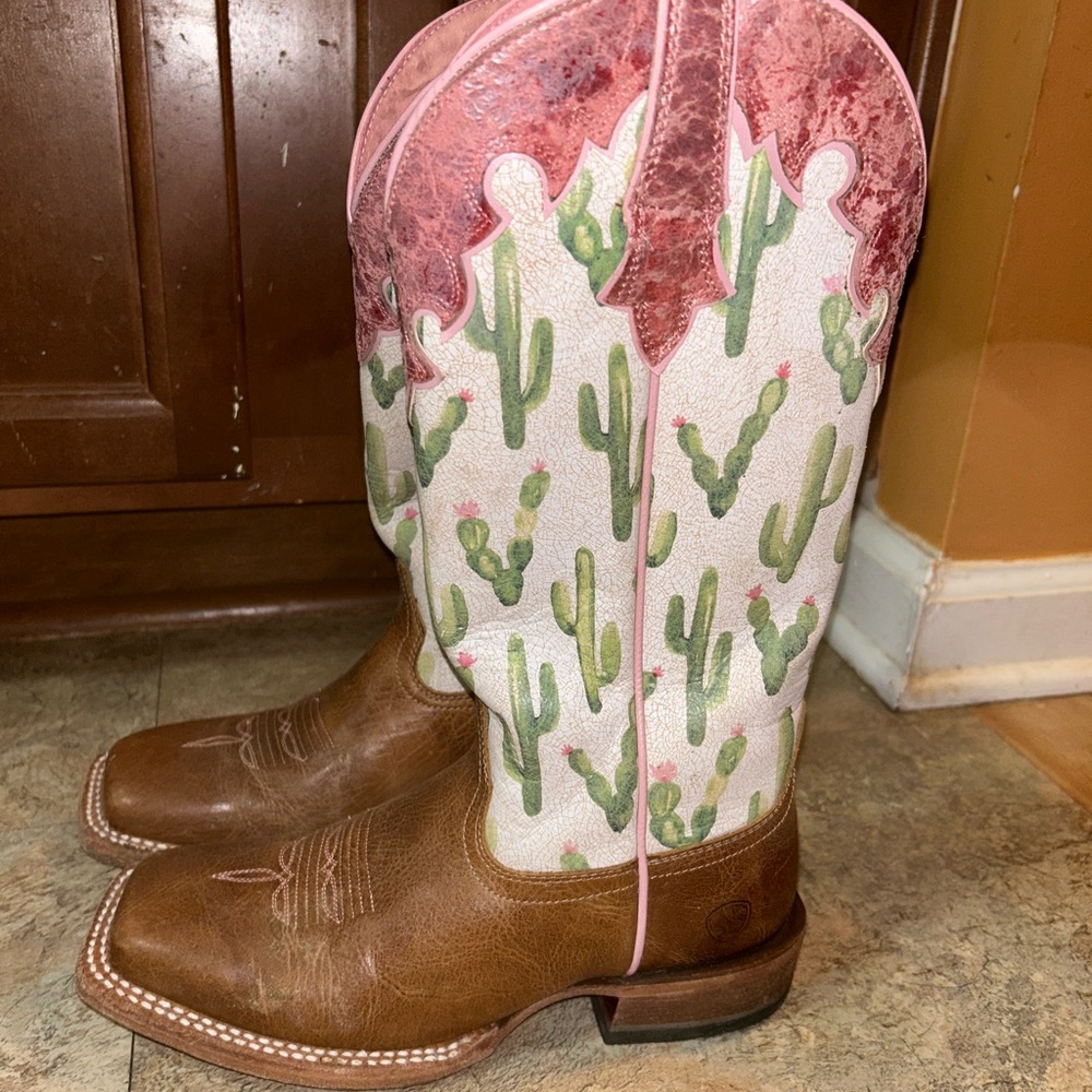 Ariat Cactus Cowboy Boots